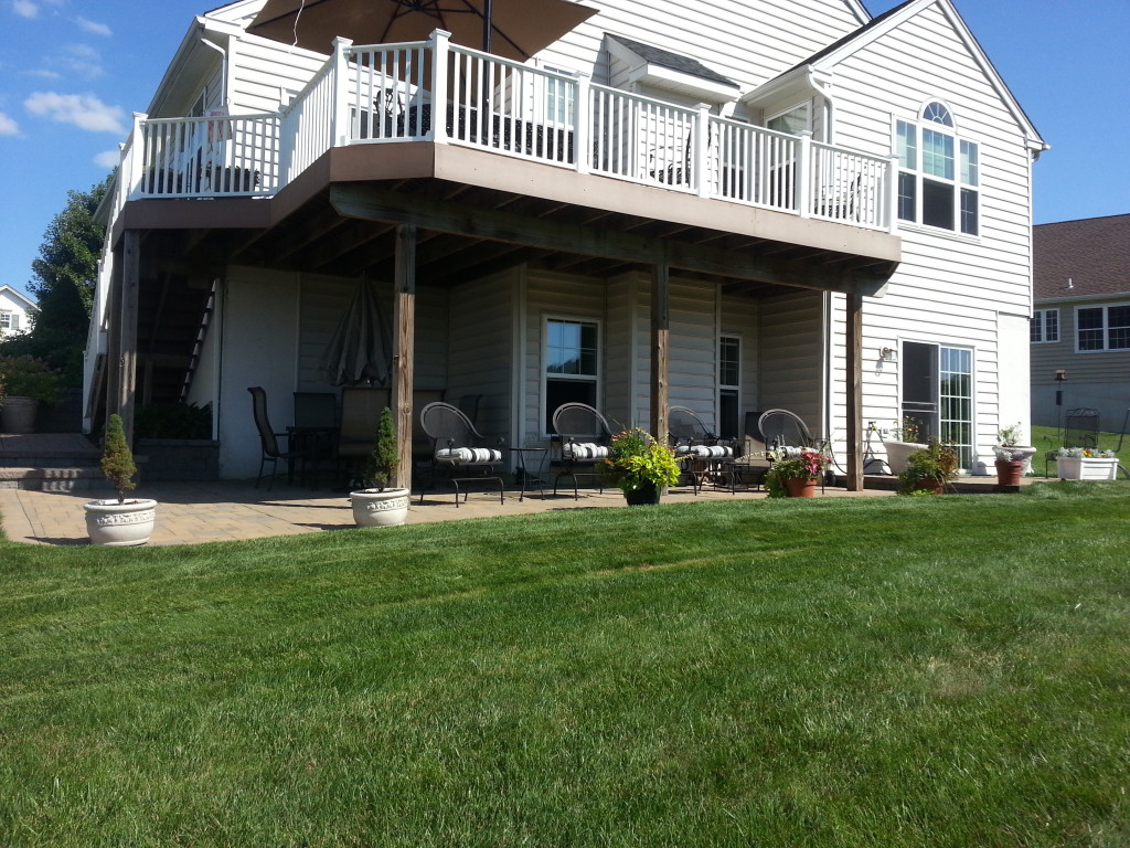 patio under deck