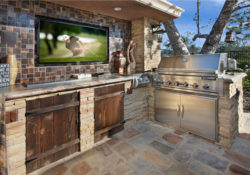 Outdoor Kitchen