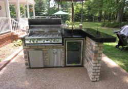 Outdoor Kitchens, Grille and Bar